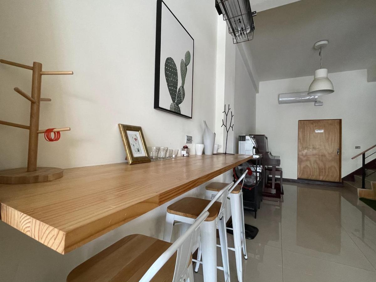 廷海特潮流民宿 L 近鐵花村 L 自助入住 T'ai-tung Exterior foto